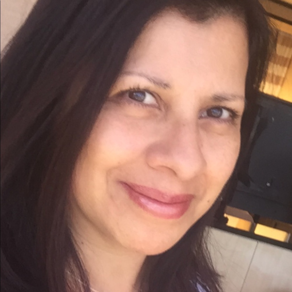 Meet your Posher, Alicia